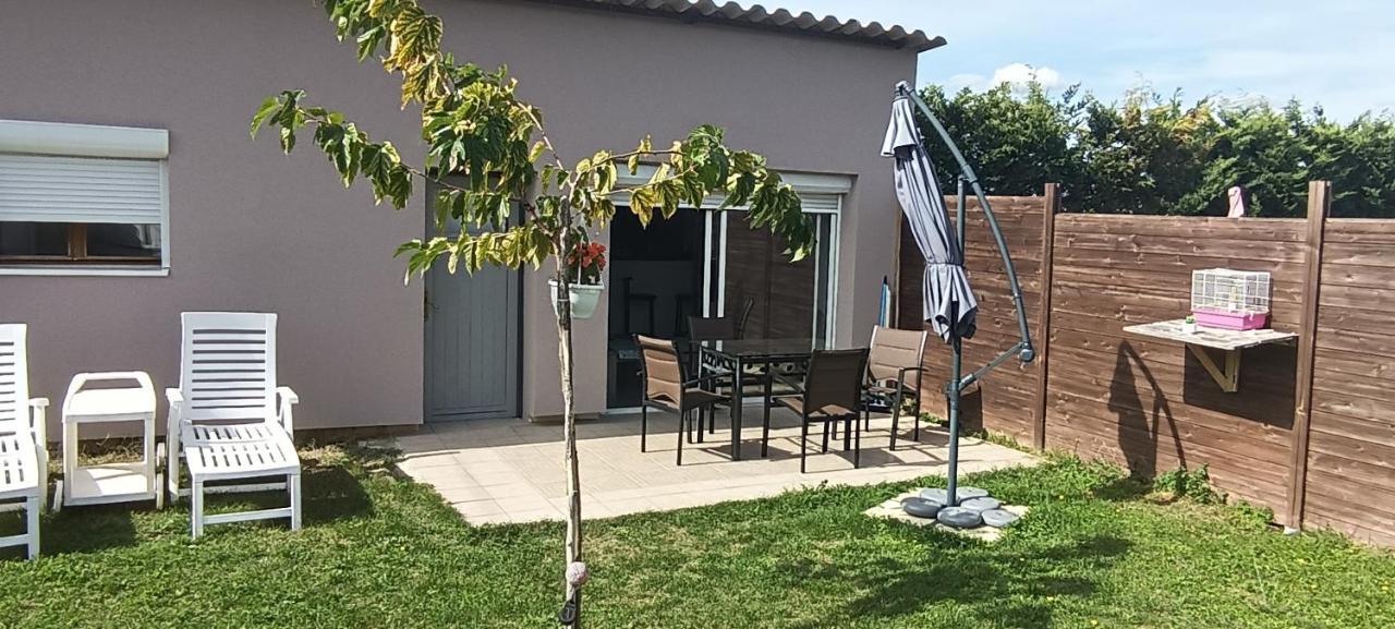 Charmante Maison Avec Piscine Anneyron Buitenkant foto